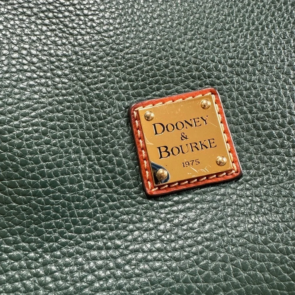 Dooney & Bourke Green Pebble Grain Hobo bag / purse